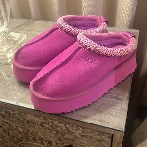 Brand new without box ugg platform clogs